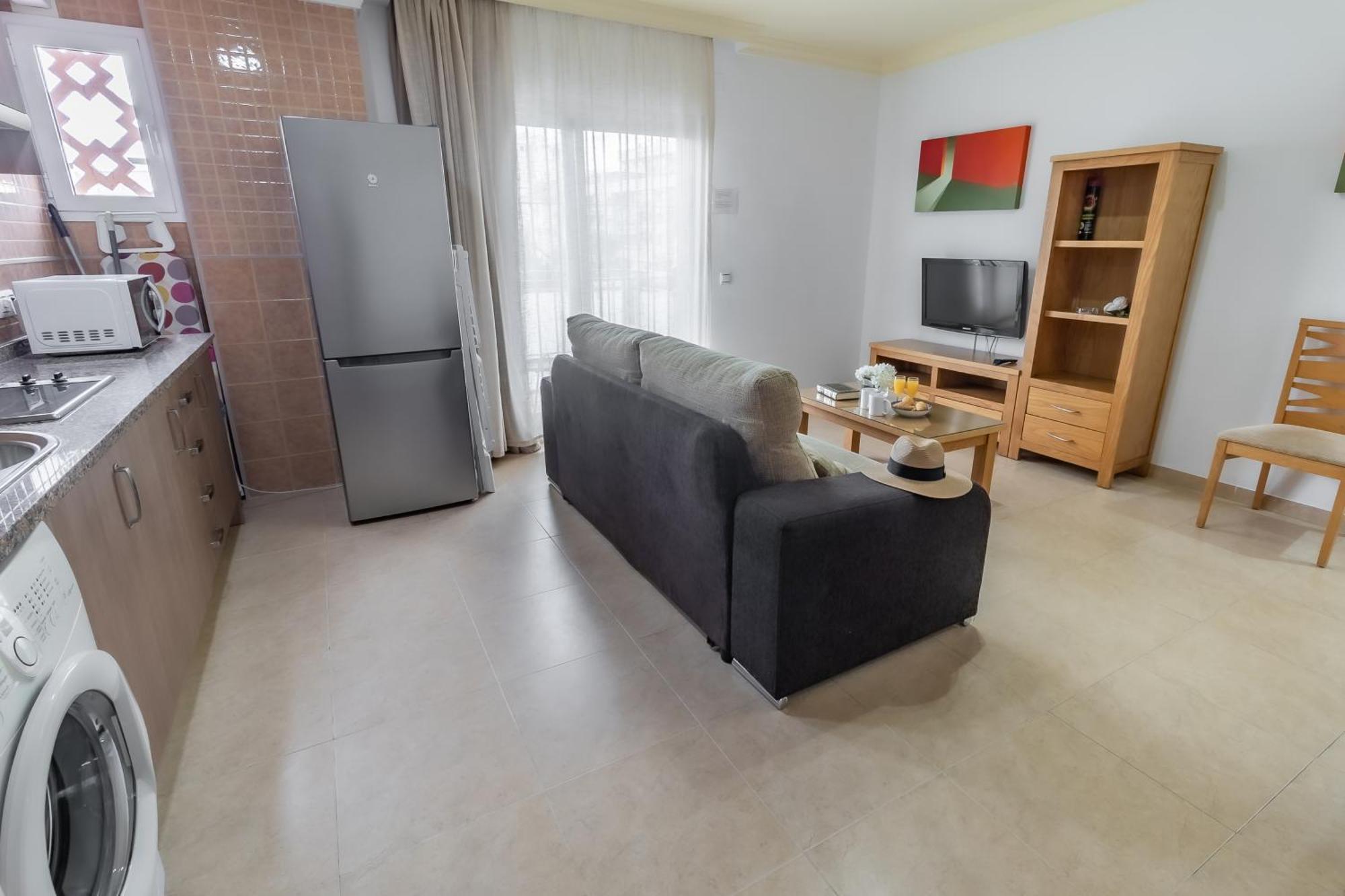 Apartamentos Turisticos Las Yucas Torre Del Mar Exterior foto