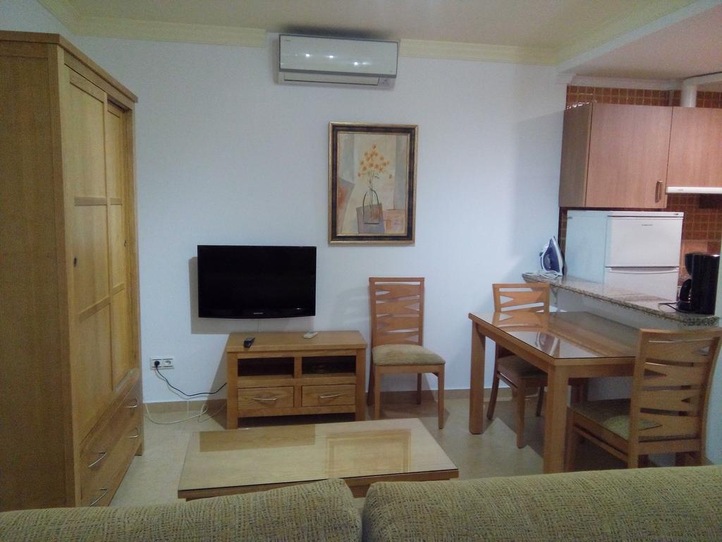 Apartamentos Turisticos Las Yucas Torre Del Mar Exterior foto